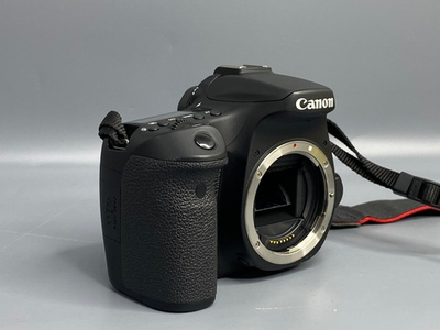 Canon EOS 70D — 10 000 кадров