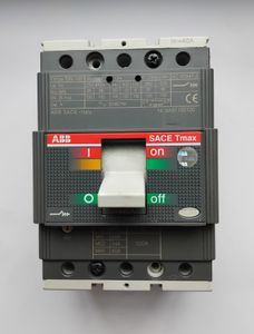 Автоматический выключатель XT2N 160 TMA, 40А, трехполюсный, 1SDA067014R1 ABB. ДЕМОНТАЖ (состояние нового).