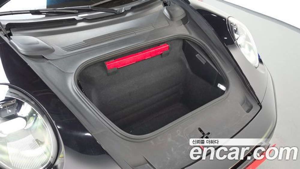 Porsche 911 Carrera 4S Cabriolet — 2021