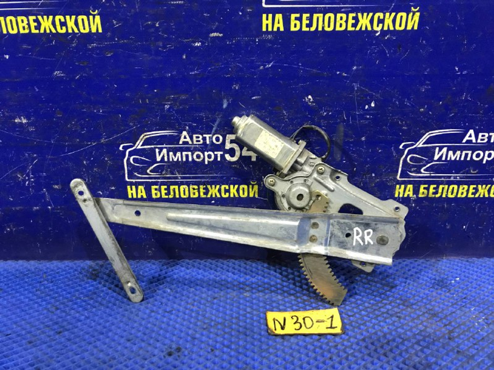 Стеклоподъемник задний правый NISSAN R’NESSA 1999