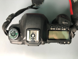 Canon 5D Mark II 429043 кадров пробега, нет экрана