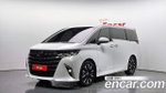 Toyota Alphard 2.5 HEV Executive AWD — 2025