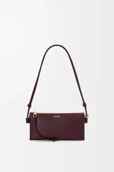 Loewe Сумка Joya из телячьей кожи наппа, бургунди