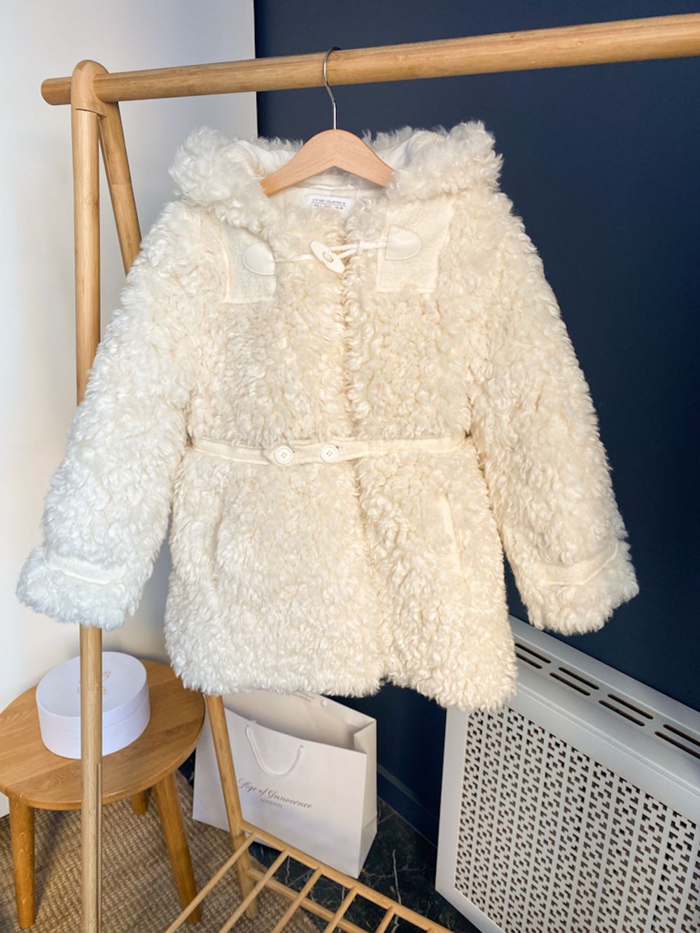 Новое меховое пальто Zara, 128