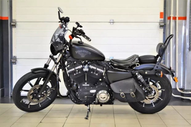 Harley-Davidson Sporster Iron 883 (2015)