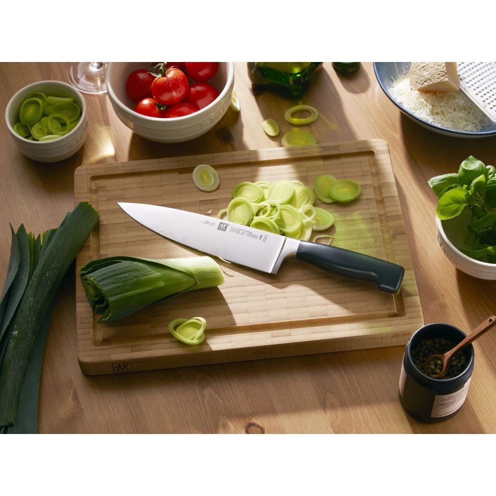 Zwilling Поварской нож Four Star 20 см EAN 4009839007132