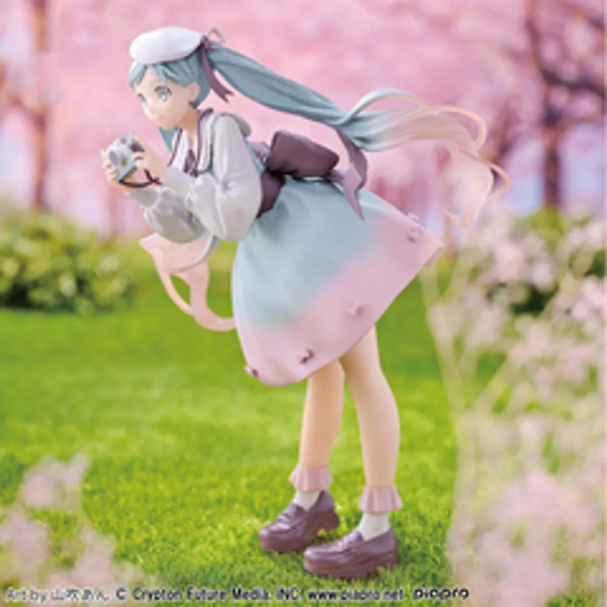 Фигурка Banpresto Vocaloid: Hatsune Miku (Holiday Memories) (Витринный образец)
