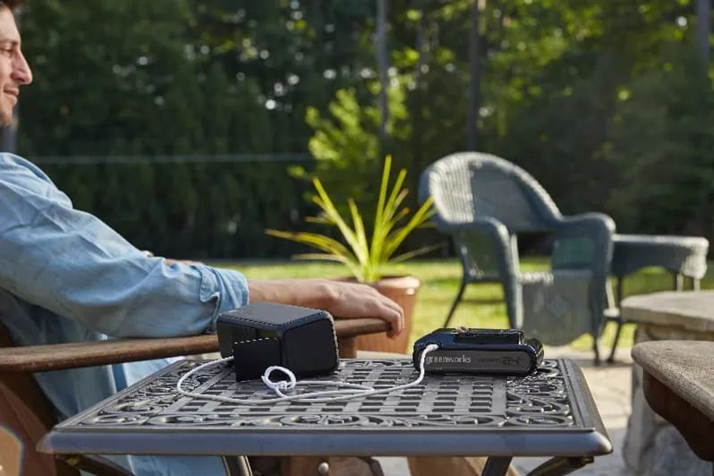 Аккумулятор Greenworks , 24V, 4Ач, с двумя USB-C разъемами