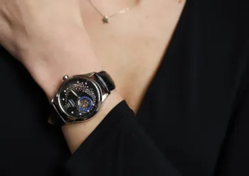 Женские наручные часы RA-AG0019B10B