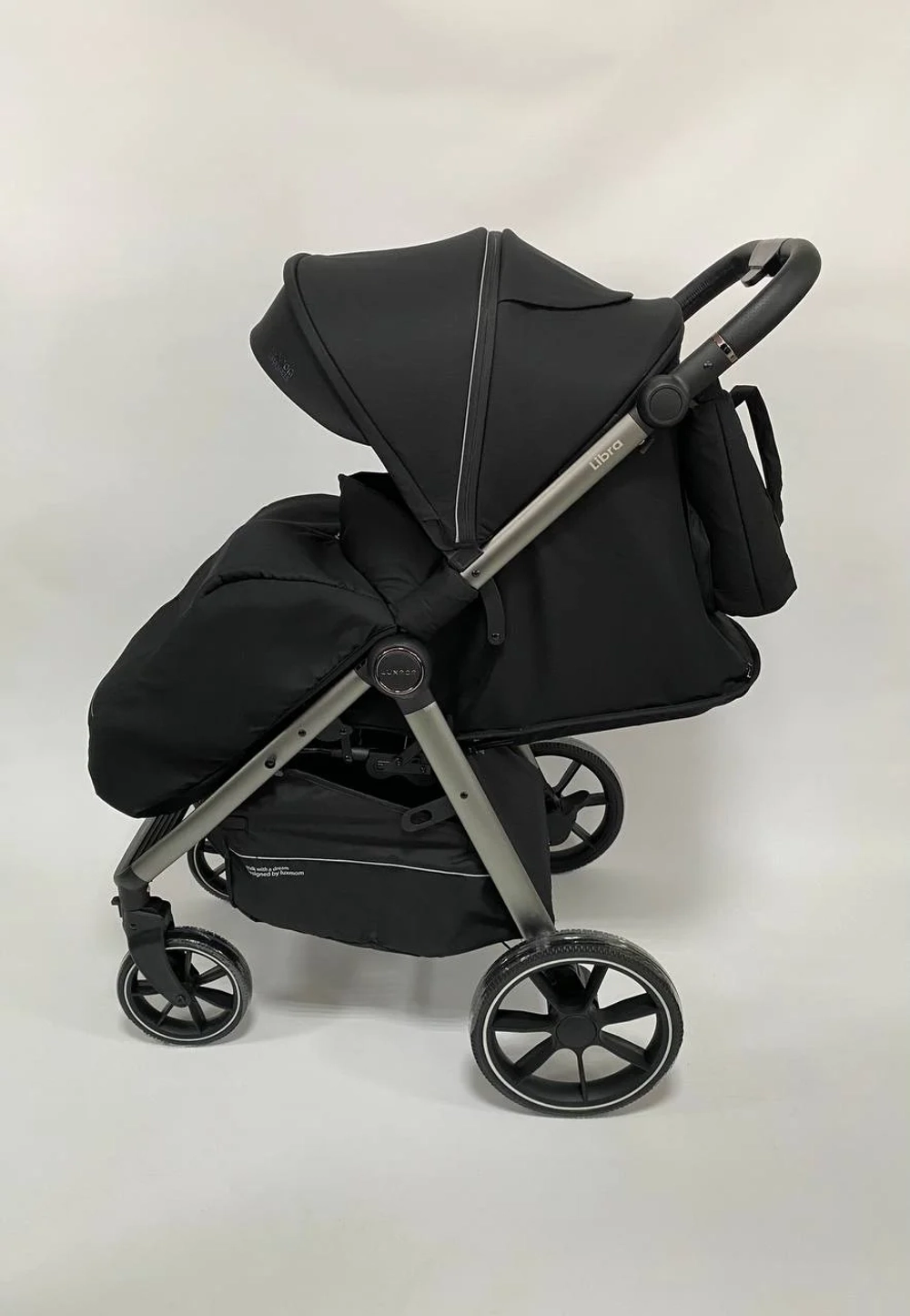 коляска прогулочная luxmom
