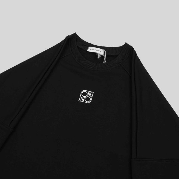 Толстовка Raglan Sweatshirt Logo Black черная - фото 9