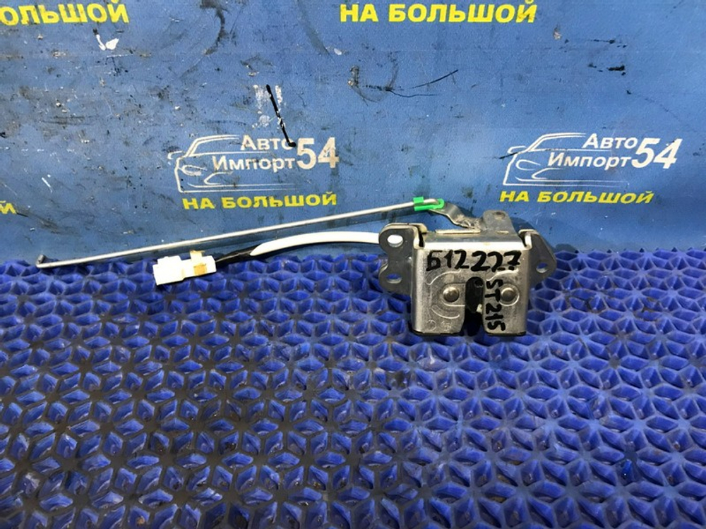 Замок багажника TOYOTA CALDINA 1997-2002
