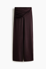 Широкие брюки с асимметричным ярусом - H&M