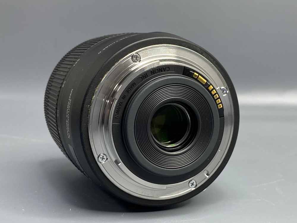 Canon EF-S 18–135mm f/3.5–5.6 USM