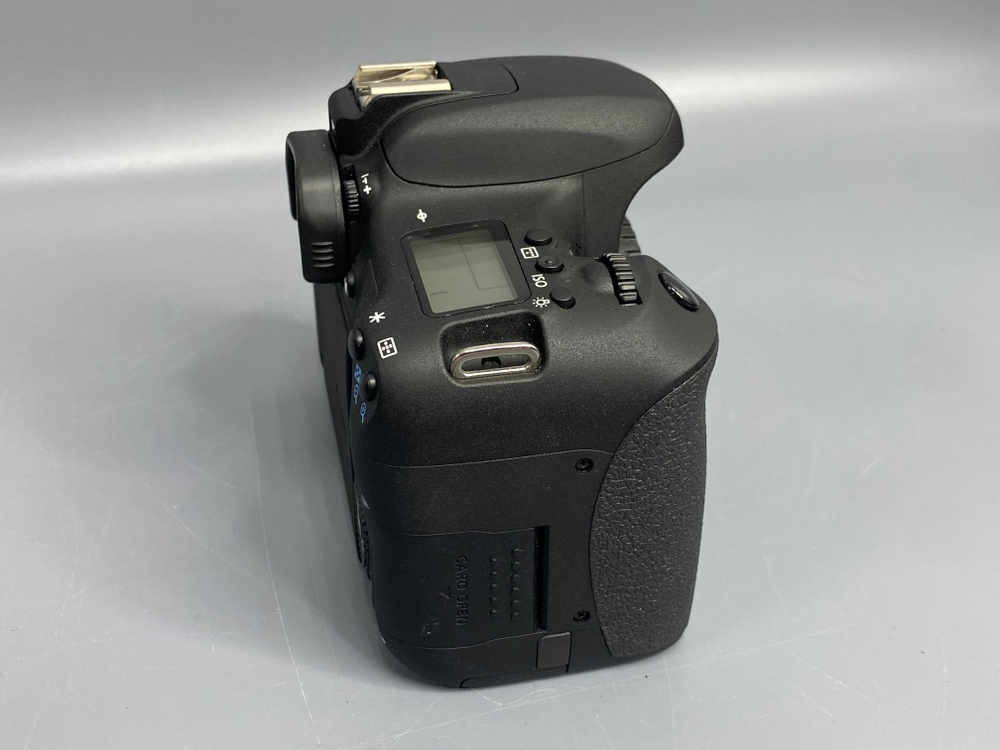 Canon EOS 760D