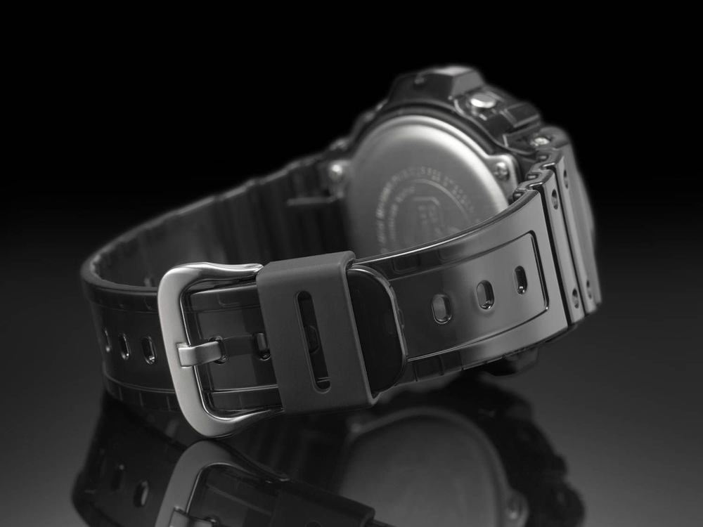 Японские наручные часы Casio G-SHOCK DW-6900SP-1ER