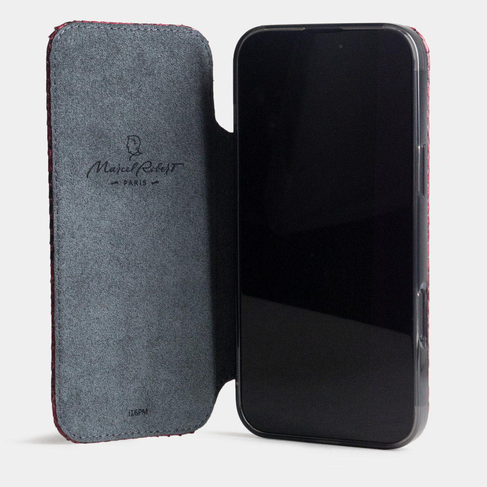 Чехол-книжка кожаная для iPhone 16 Pro Max, питон цвета малины
