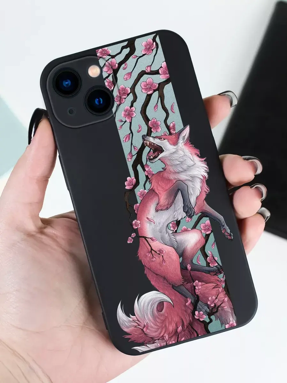 Чехол на iPhone 13 с принтом