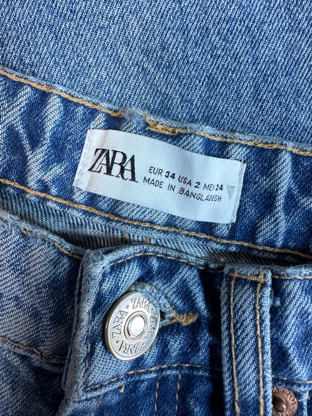 Джинсы Zara