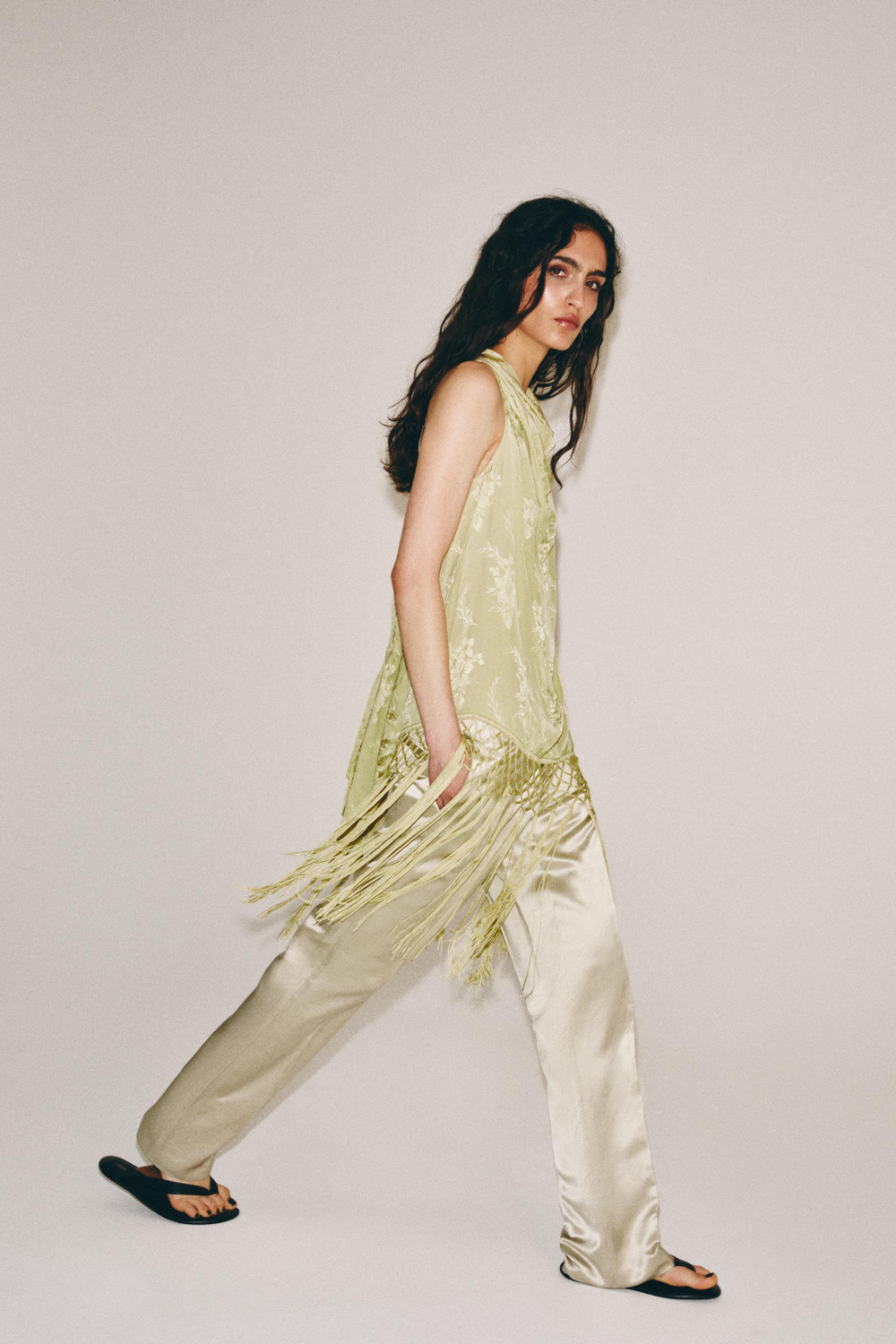 ZARA ЖАККАРДОВЫЙ ТОП С БАХРОМОЙ — ZW COLLECTION, ЛАЙМОВЫЙ