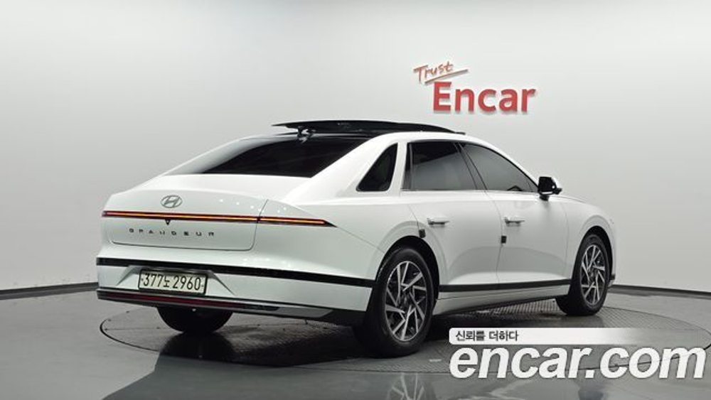 Hyundai Grandeur Exclusive — 2025