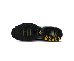 alt="Технология Tuned Air на подошве Nike Air Max Plus DM0032-035"