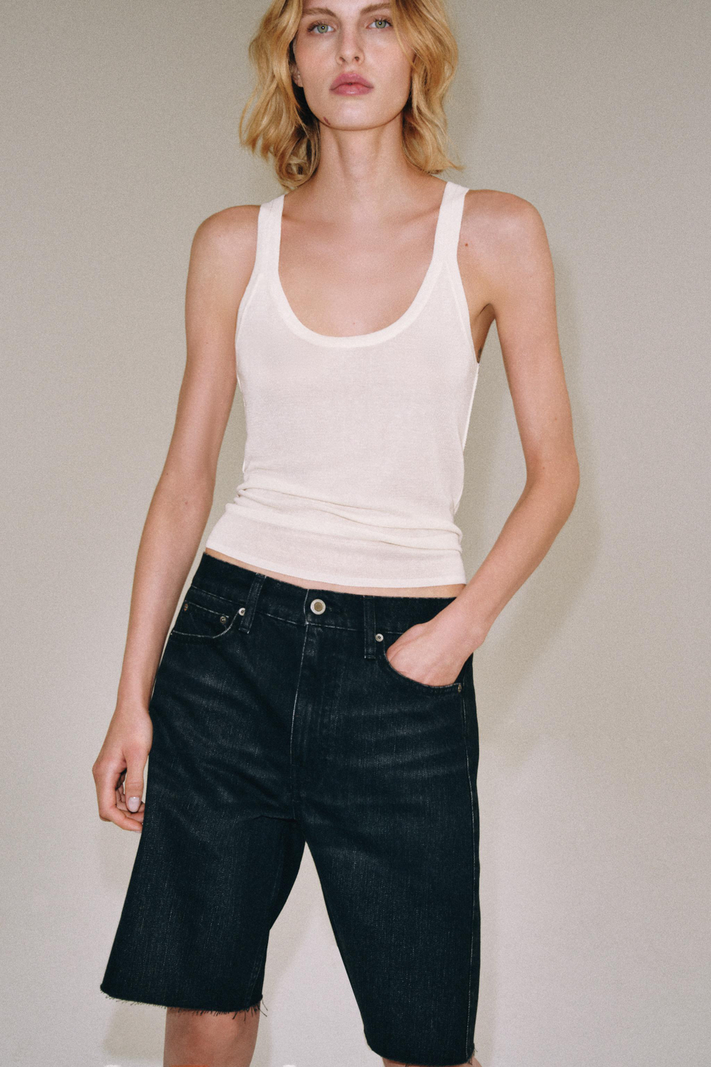 ДЖИНСОВЫЕ ШОРТЫ RELAXED СО СРЕДНЕЙ ПОСАДКОЙ — ZW COLLECTION — ZARA