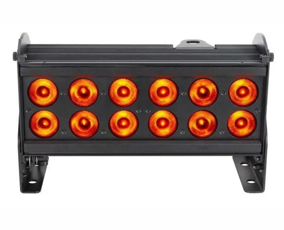 Elation Seven Batten 14 панель LED BAR