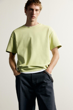 ФУТБОЛКА RELAXED FIT С КОНТРАСТНЫМИ ДЕТАЛЯМИ — ZARA