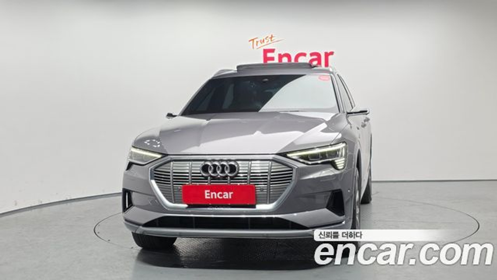 Audi e-tron 55 Quattro — 2020