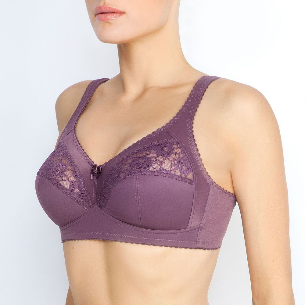 Бескаркасный бюстгальтер с мягкой чашкой (Размер: 95D) (Цвет: черный)