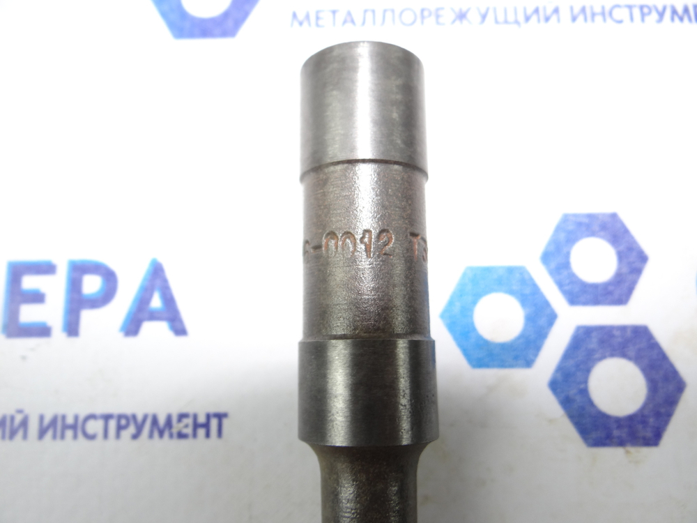 Резец токарный координатно-расточной для сквозных отверстий 18х120 Т30К4