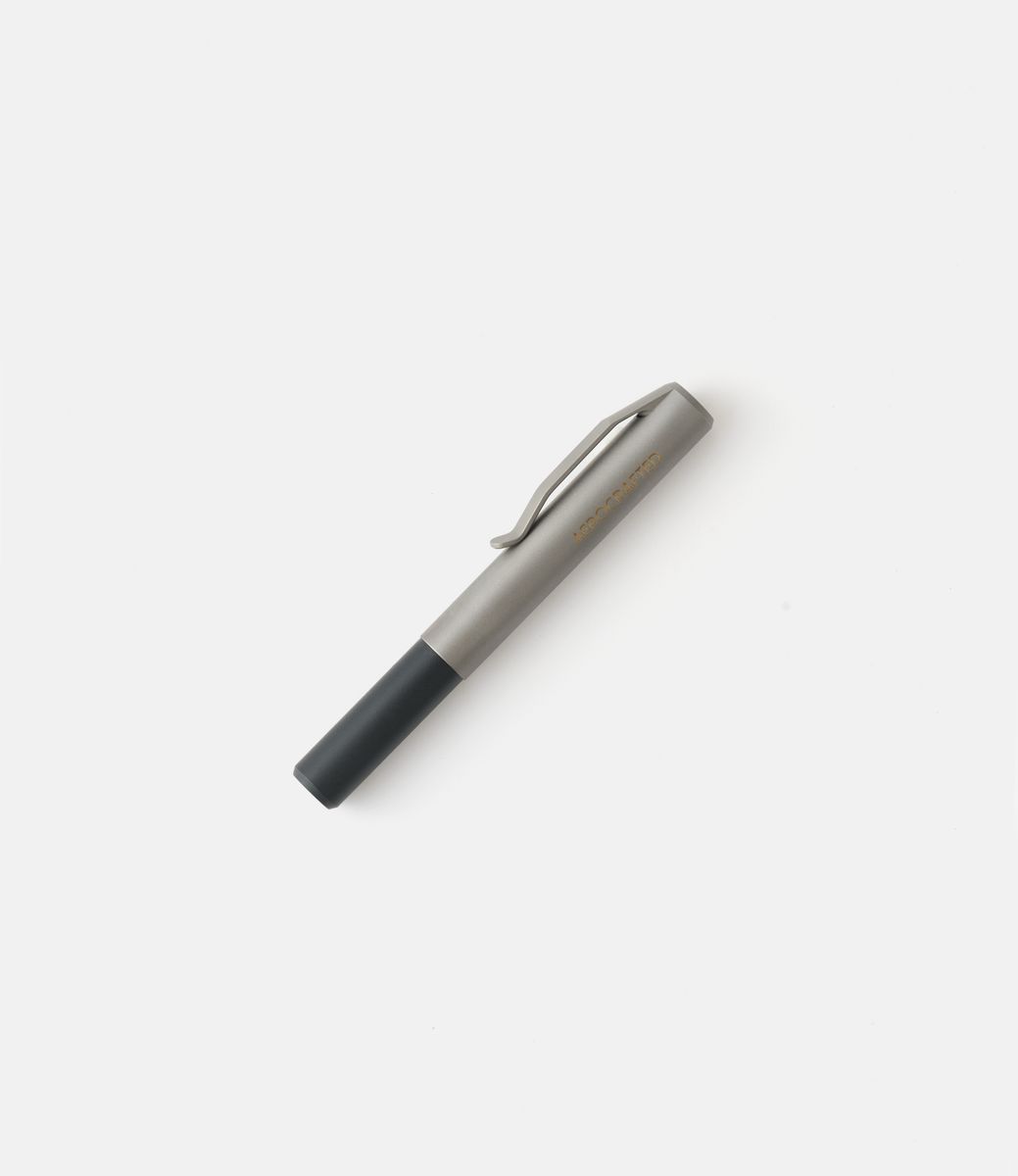Aerocrafted Contrail Pocket Pen — карманная ручка из титана