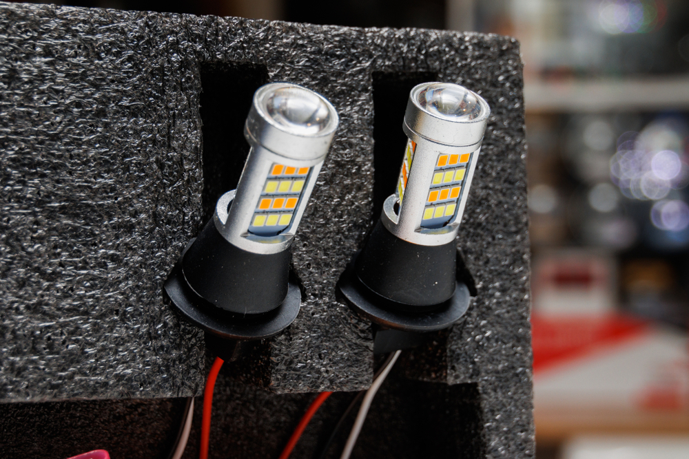 LED DRL в поворотник W21W (7440)