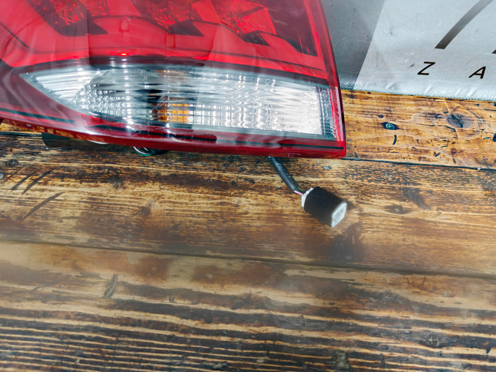 Фонарь задний левый LED Kia Rio 4 (FB) 20-нв Б/У Оригинал 92401H0600