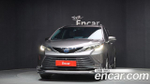 Toyota Sienna 2.5 Hybrid AWD — 2021