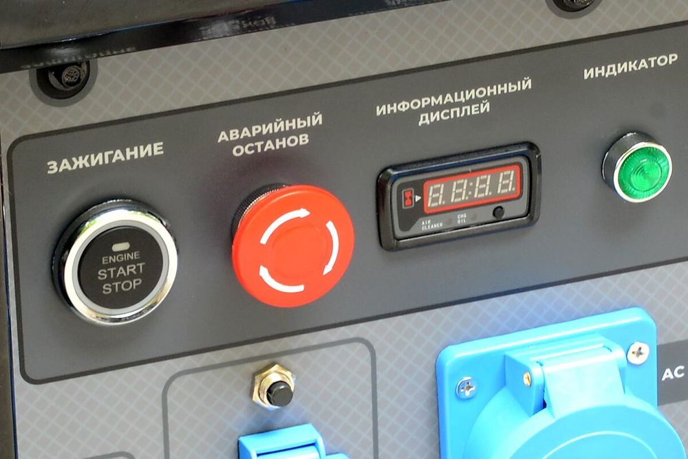 Бензогенератор трехфазный TSS SGG 18000EH3LA - [17 кВт / 32.3 А] двигатель Loncin