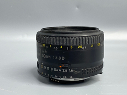 ikon AF NIKKOR 50mm f/1.8D