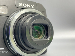 Sony Cyber-shot DSC-V3