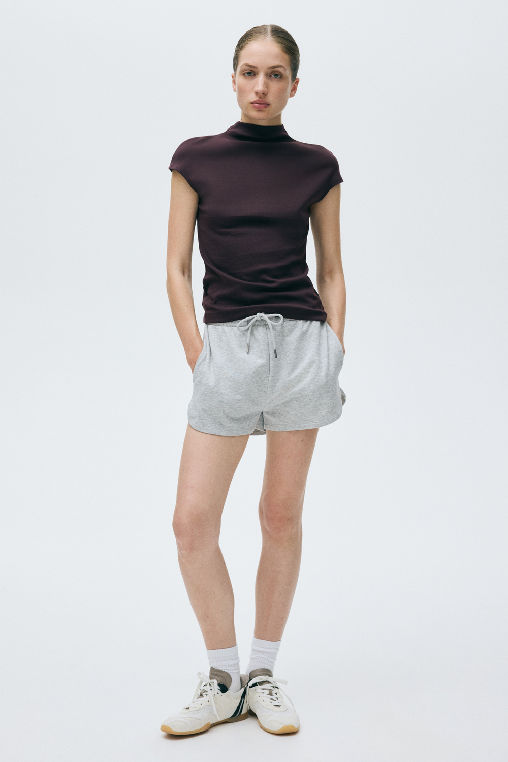 Топ из джерси с воротником-стойкой - H&M