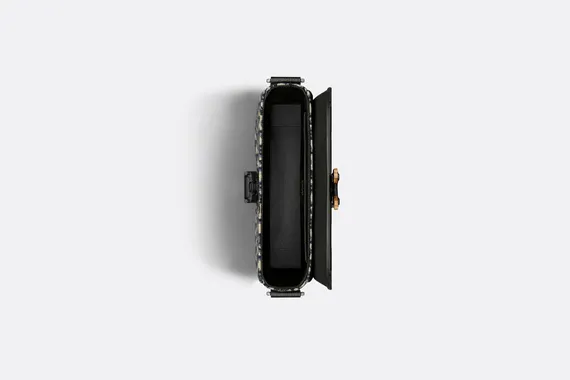 Сумка Dior Mini Saddle с ремешком