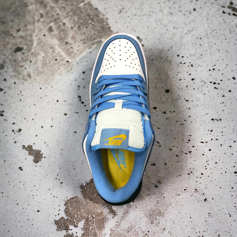 Nike SB Dunk Low • White Blue