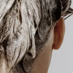 Укрепляющий шампунь с чайным деревом и розмарином BOUQUET GARNI NARD Tea Tree Rosemary Shampoo 500 мл