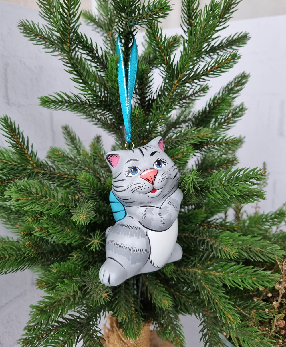 Котик с бантиком ёлочная игрушка из фарфора