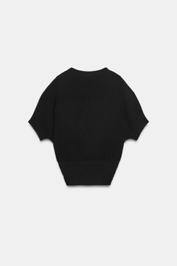 ZARA ТРИКОТАЖНЫЙ ТОП С ОБЛЕГАЮЩИМ ПОДОЛОМ, ЧЕРНЫЙ