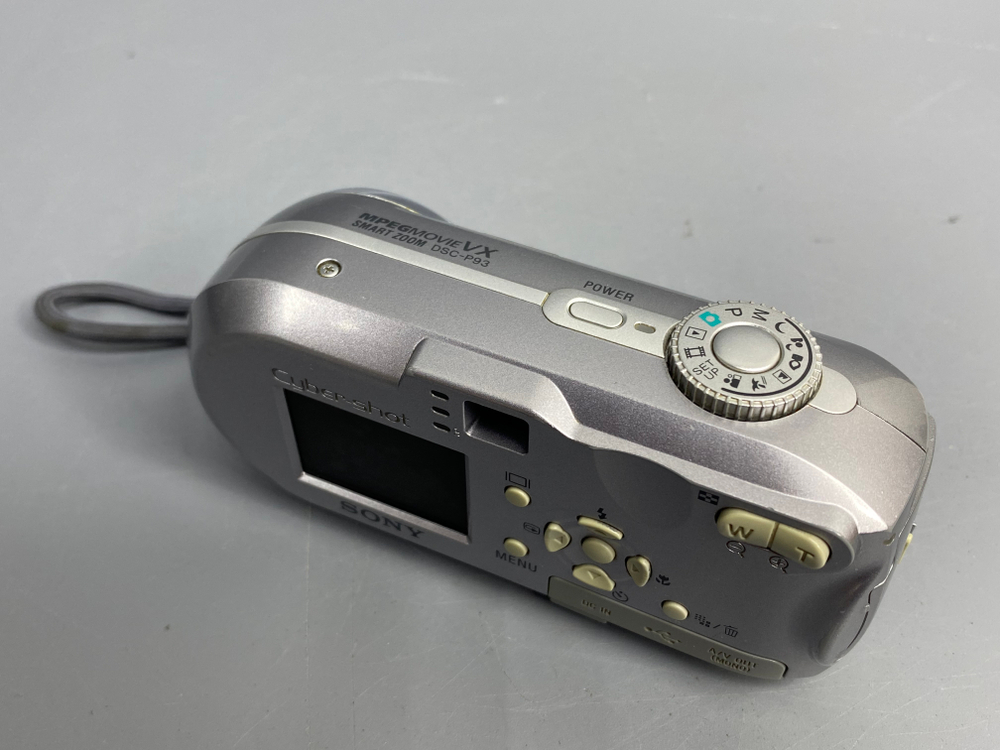 Sony Cyber-shot DSC-P93