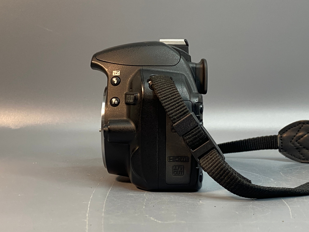 Nikon D3100 Kit 18-55mm 12.234 Кадров