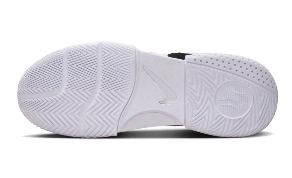 Женские теннисные кроссовки Nike Court Lite 4