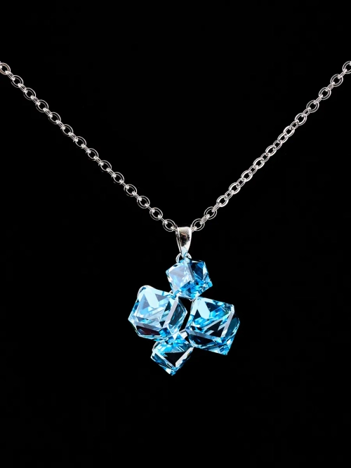 Подвеска-ромб Мираж с голубыми кубиками Swarovski