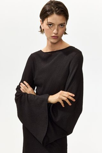 Платье с рукавами-колокол — длинная модель, приталенный крой - H&M